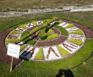 Floral Clock in Greenhill Gardens